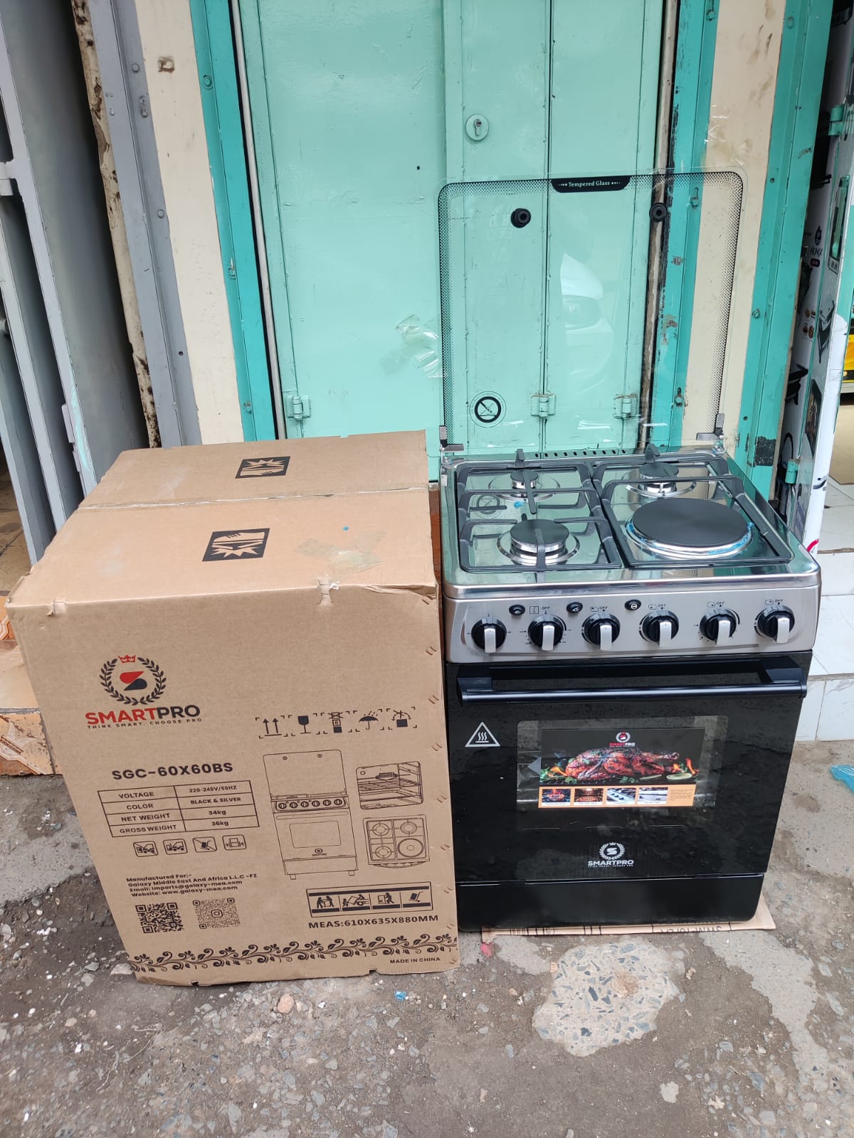 Cooker 60 by 60 3 gas 1 plate Smart pro